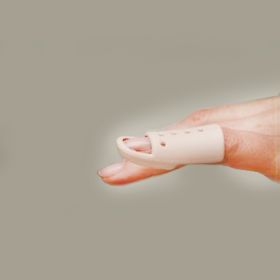 Kare Plastic Mallet Finger Splint 6.5cm - 7cm, Size 4 [Pack of 1]