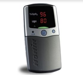 Nonin Palmsat 2500 Handheld Pulse Oximeter Includes Adult Soft SpO2 Sensor and Carry Case